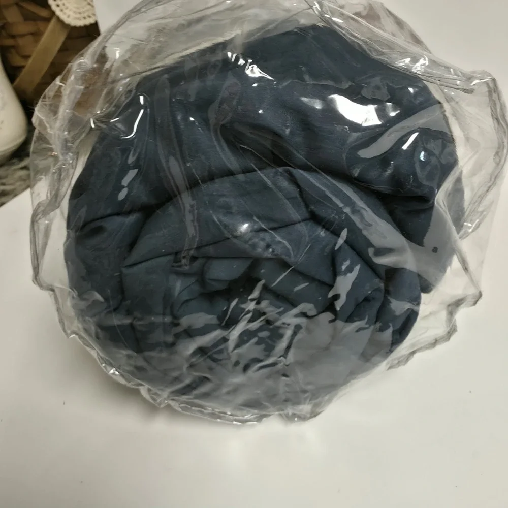United Pacific Down Throw Blanket 50x58 Navy Blue Peachskin Soft New In Pack